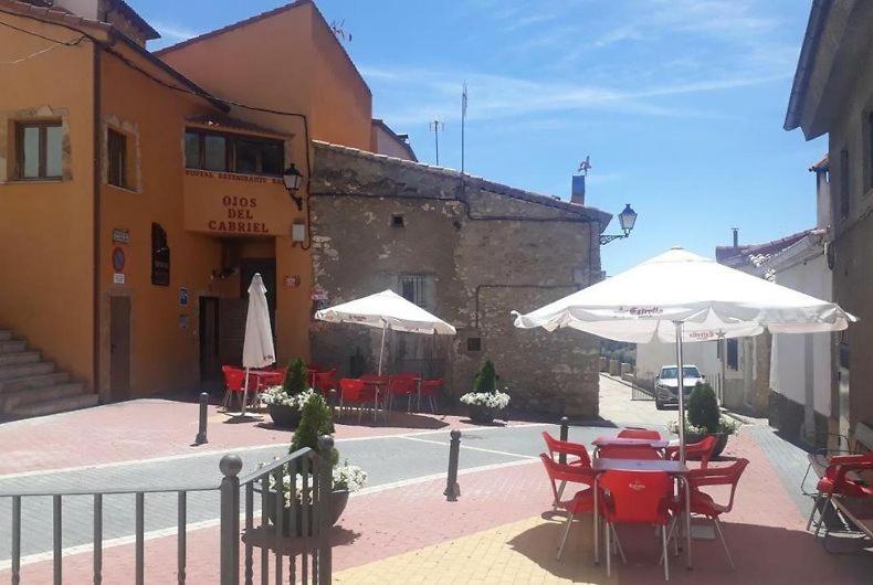 Hostal Los Ojos De Gabriel El Vallecillo Luaran gambar